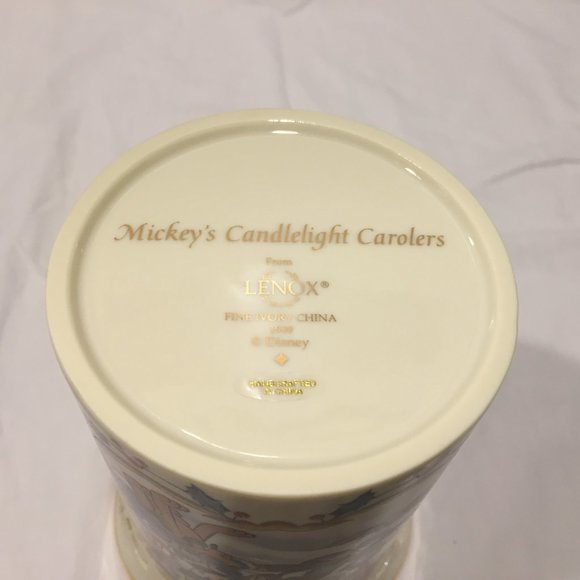 Mickey's Candlelight Carolers Disney x Lenox Vase - Picture 5 of 6